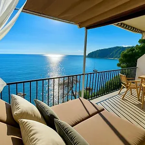 Unparalleled Sea View Appartement Tossa de Mar